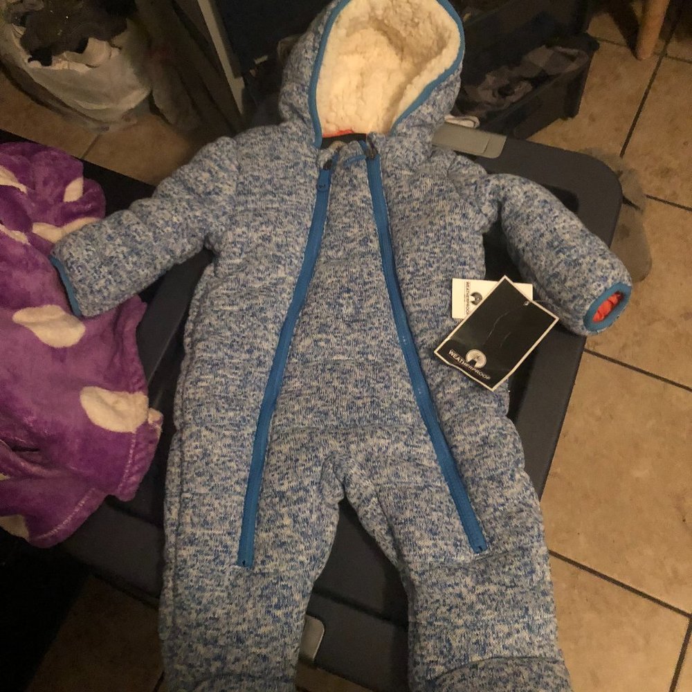 Baby snow suit - Picture 2 of 2